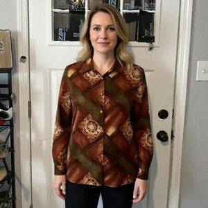 Vintage Chic Women's Brown Patterned Button-Down Shirt